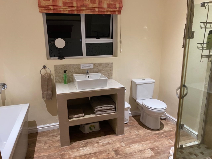 To Let 3 Bedroom Property for Rent in Constantia Vale Western Cape